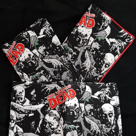 Porte carte fait main en france.
100% coton
Durable
Motif : Zombies du comics The Walking Dead